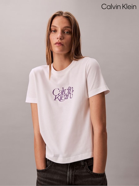 Calvin Klein White Script Logo Graphic Slim T-Shirt (Y15345) | €51