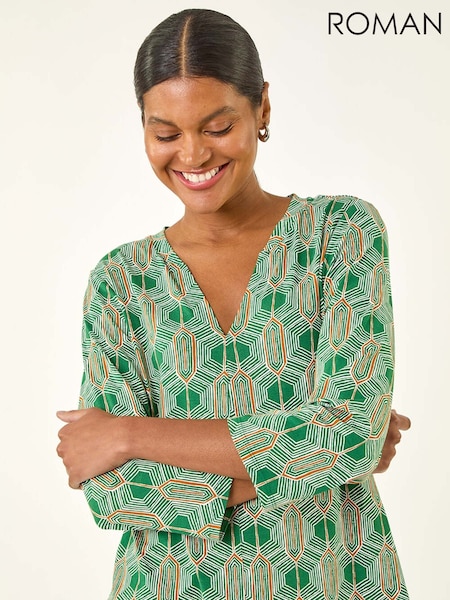 Roman Green Geometric Print Stretch T-Shirt (Y15956) | €48