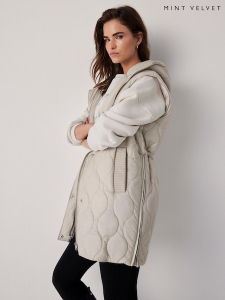 Mint Velvet Natural Quilted Longline Gilet (Y26999) | €226