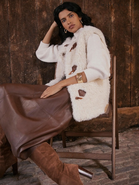 Mint Velvet Natural Faux Fur Gilet (Y32300) | €210