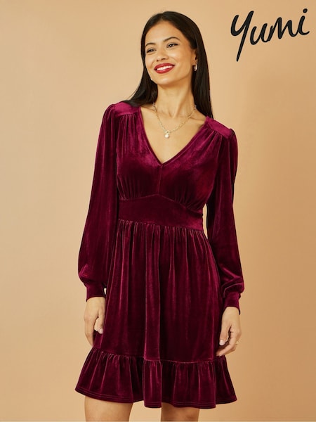 Yumi Red Velvet Long Sleeve Skater Dress (Y33858) | €77