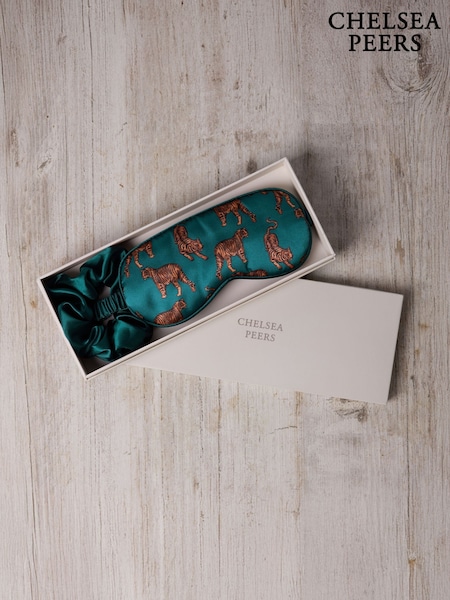 Chelsea Peers Green Satin Tiger Print Sleep Mask & Scrunchie Gift Set (Y34054) | €25