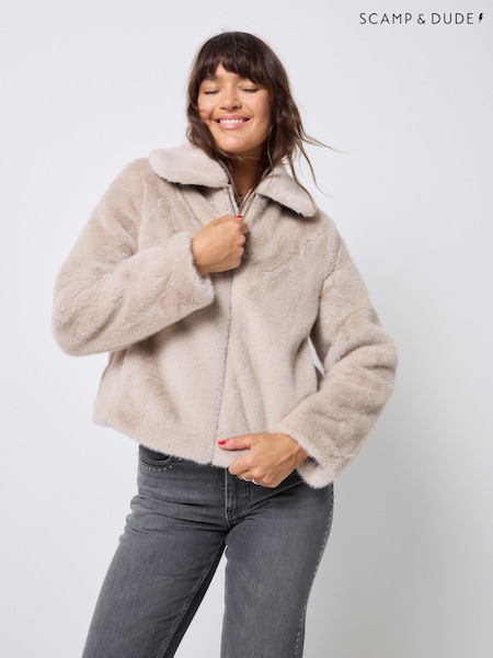 SCAMP & DUDE Cream Faux Fur Jacket (Y34174) | R$ 1.480