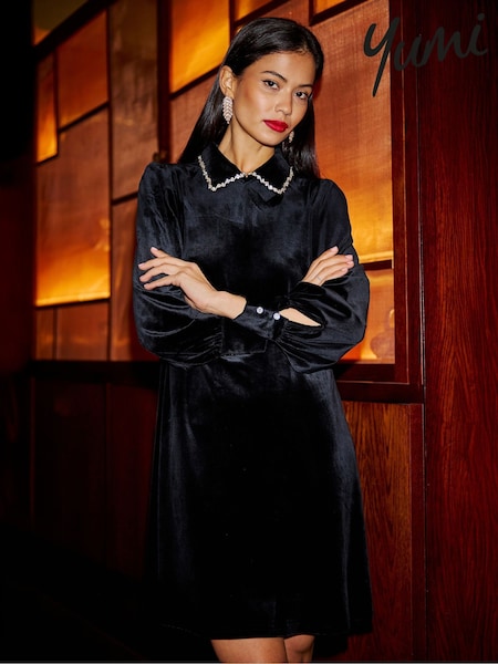Yumi Black Long Sleeve Velvet Tunic With Diamante Collar (Y34692) | €83