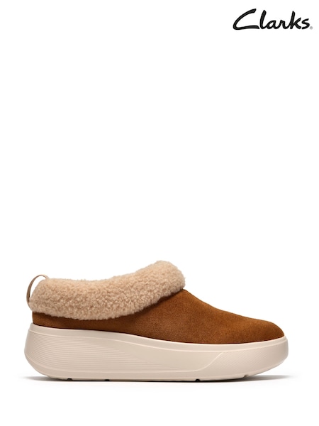 Braun - Clarks Solevana Cozy Shoes