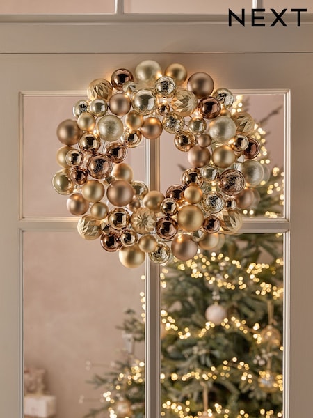 Light Up Bauble Wreath