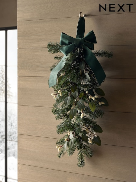 Artificial Light Up Christmas Wreath With Bow