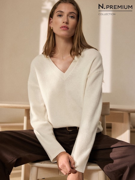 Ecru - Merino Wool N.premium V-neck Jumper