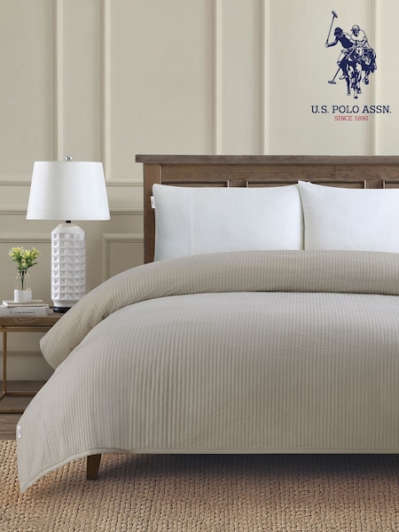 Us Polo Assn Cloud Cream Channel Row Quilted Bedspread (Y42713) | € 123