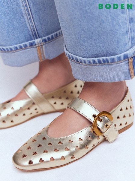 Boden Kylie Buckle Mary Janes Flats (Y43630) | ‏751 د.إ.‏