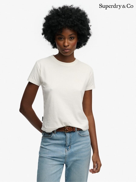 Superdry White Essential Logo Fitted T-Shirt (Y48748) | €32