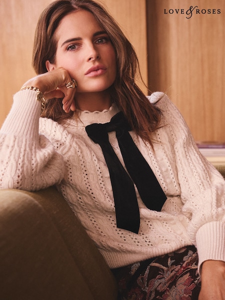 Slonovinová - Love & Roses High Neck Bow Detail Cosy Knitted Jumper