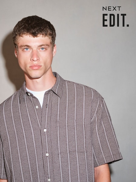 Hnědá - Regular Edit Short Sleeve Seersucker Stripe Shirt