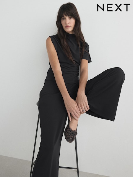 Negro - Asymmetric Draped Short Sleeve Top