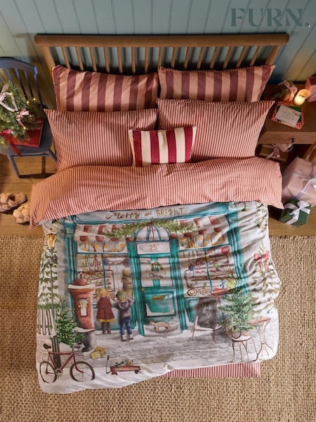 Furn Christmas Scene Panel Reversible Duvet Cover And Pillowcase Set