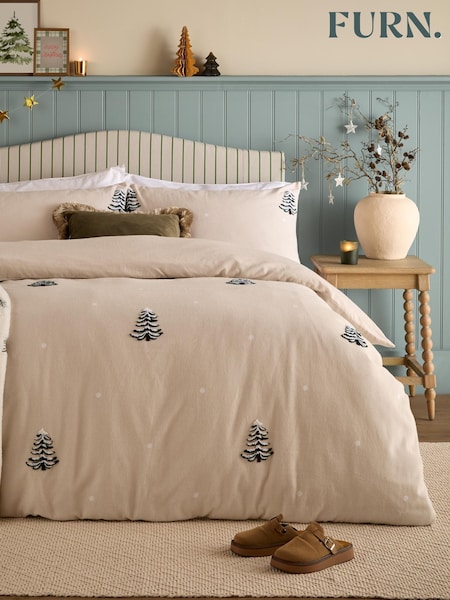 Furn Loop Tuft Christmas Pine Tree Reversible Duvet Cover And Pillowcase Set