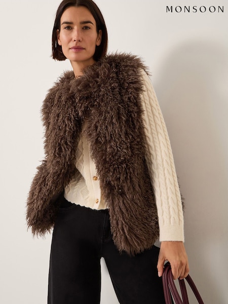 Monsoon Maeve Shaggy Faux Fur Gilet (Y95320) | 156 €