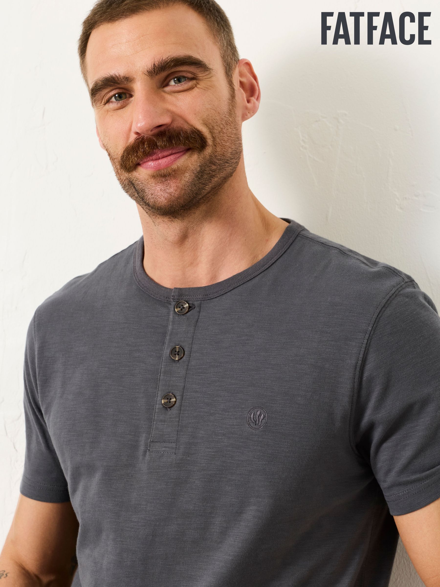 Buy Men's T Shirts Henley Online | Next Romania