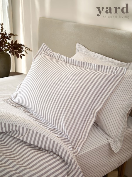Yard Set of 2 Hebden Melange Stripe 100 Cotton Pillowcases (Y95457) | kr157