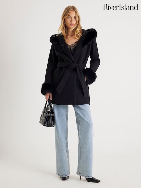 River Island Black Short Fur Hooded Coat (Y98274) | €119