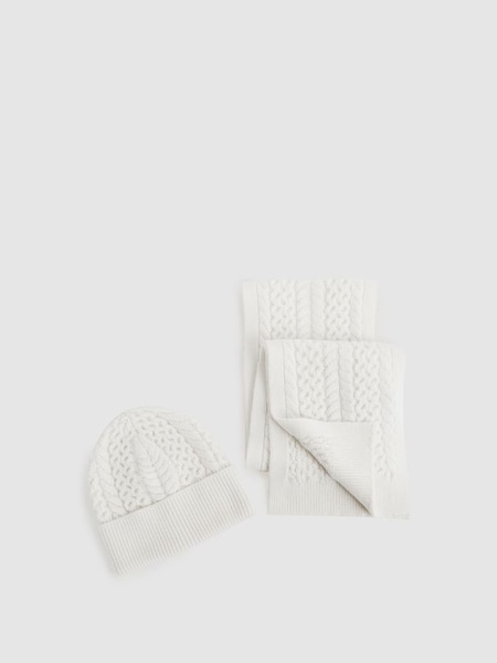 Junior Knitted Scarf and Beanie Hat Set in Ecru (108616) | £38