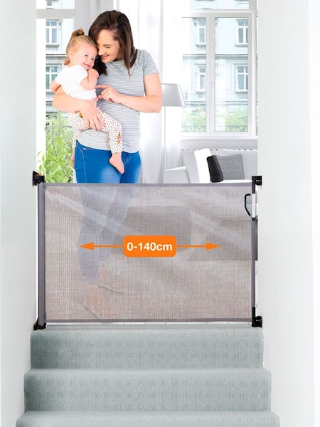 Grey Dreambaby Retractable Gate (Fits Gaps up to 140cm) (159083) | £50