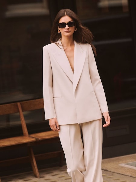 Tailored Fit Single Breasted Suit Blazer in Neutral (240376) | £98