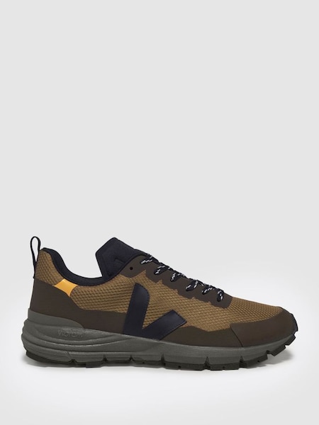Veja Mesh Hiking Trainers in Tent Black Ouro (269421) | £155