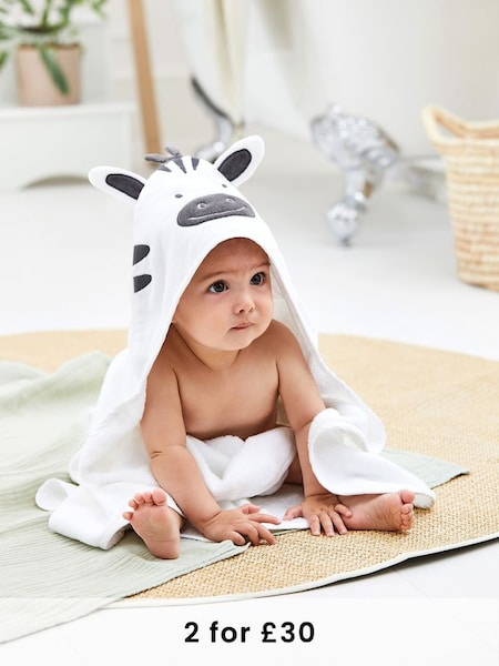 Character Hooded Towel (322551) | £19.50