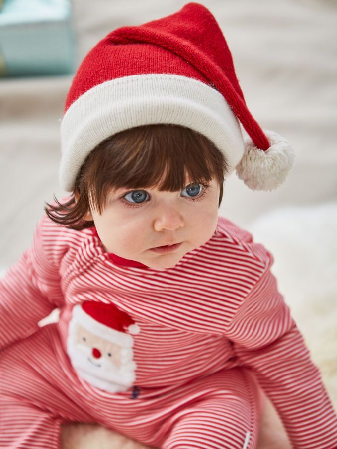 Red baby stuff 2025