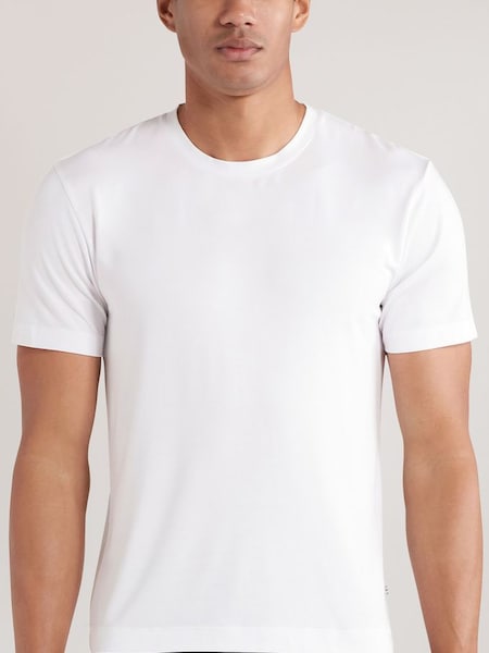 CHÉ Studios Crew Neck T-Shirt with TENCEL™ Fibers in White (846510) | £45