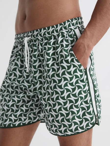 Reiss | Ché Printed Drawstring Swim Shorts in Green/White (975165) | £80