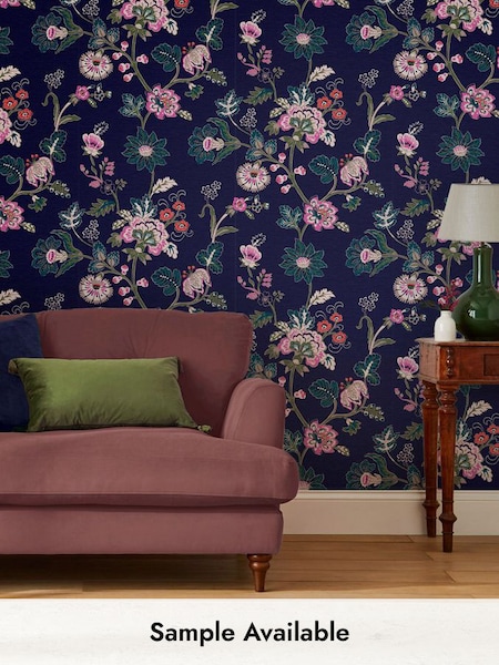 Royal Navy Vine Cottage Floral 10M Wallpaper (A83661) | £48