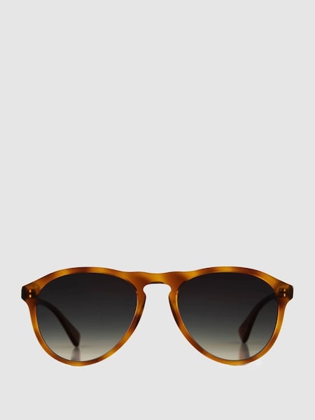 Curry and Paxton D-Shape Sunglasses in Caramel (B42945) | £209