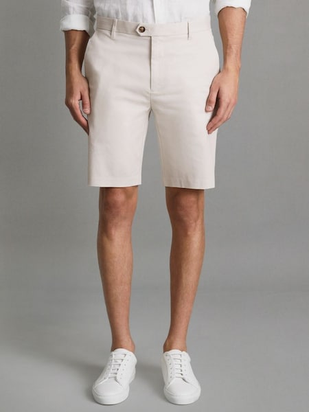 Modern Fit Cotton Blend Chino Shorts in Chalk (D40028) | £78