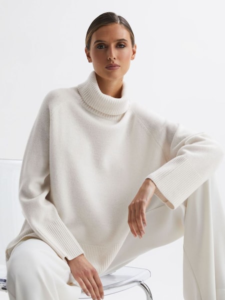 Relaxed Wool-Cashmere Blend Roll Neck Jumper in Cream (D59234) | £158
