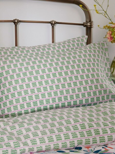 Green Pheasant Floral Housewife Pillowcase Pair (D89770) | £18