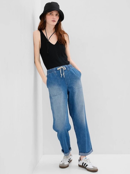 Mid Wash Blue High Waisted Pull On Mom Jeans (K56942) | £45
