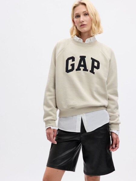 Cream Vintage Soft Arch Logo Crew Sweatshirt (K70383) | £40