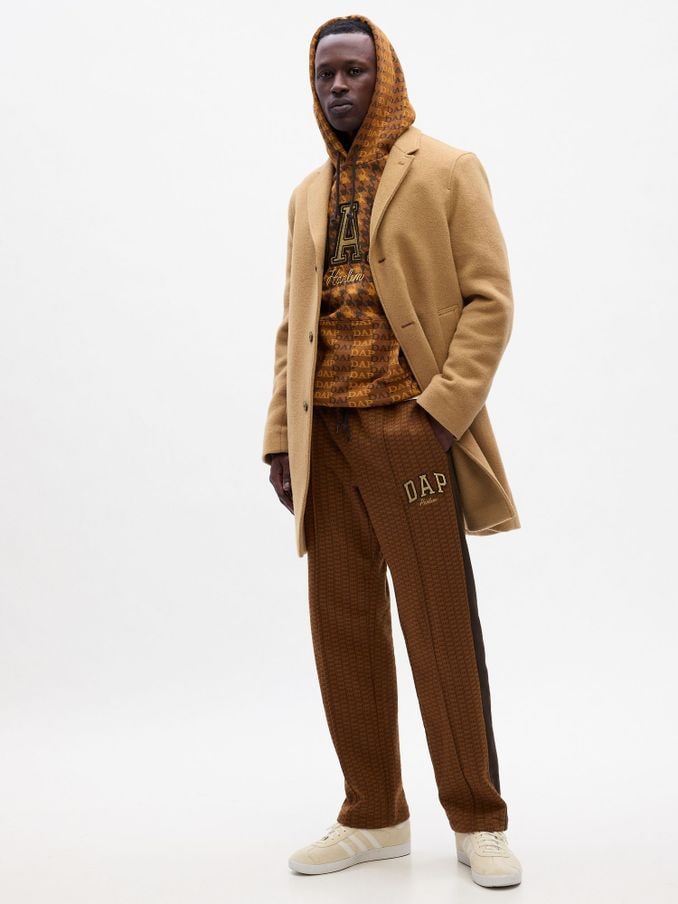 Gap mens joggers sale deals
