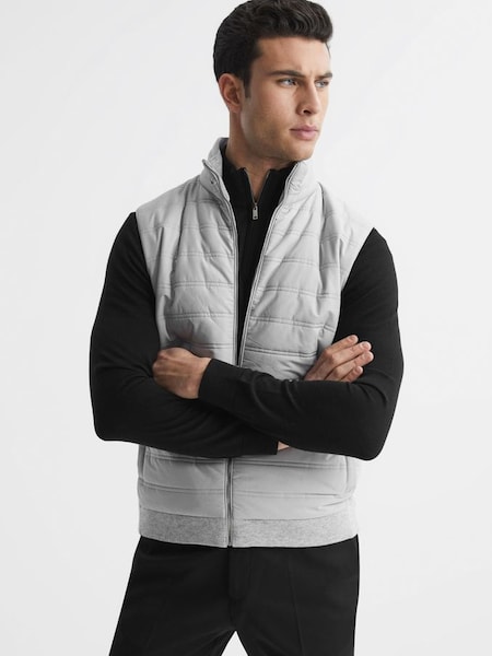 Hybrid Quilt and Knit Zip-Through Gilet in Soft Grey (M20133) | £138