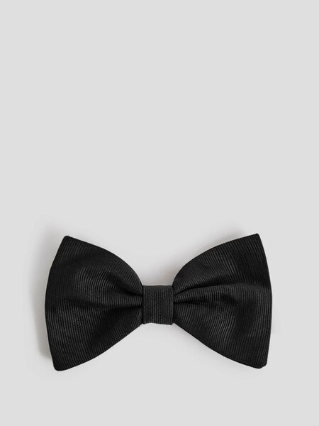 Silk Bow Tie in Black (M68221) | £45