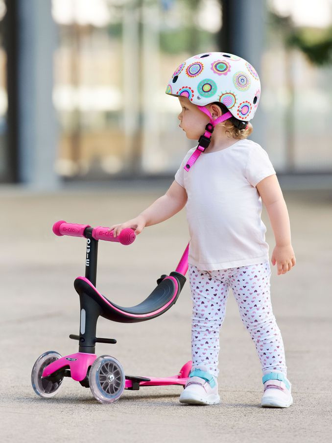 Micro scooter top helmet pink