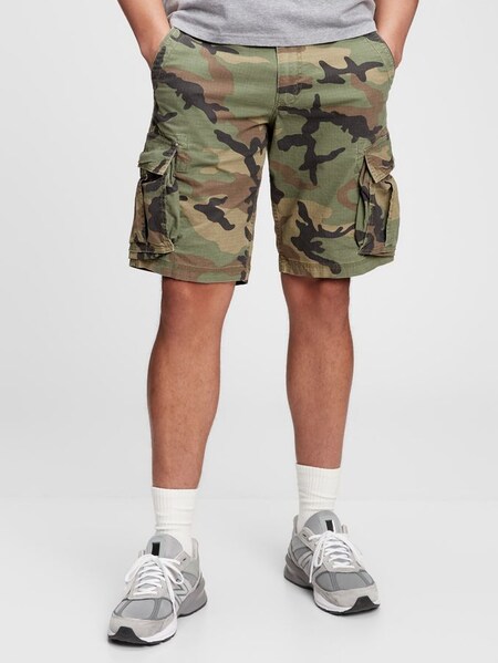 Green Camo Cotton Twill Cargo Shorts (N78310) | £40