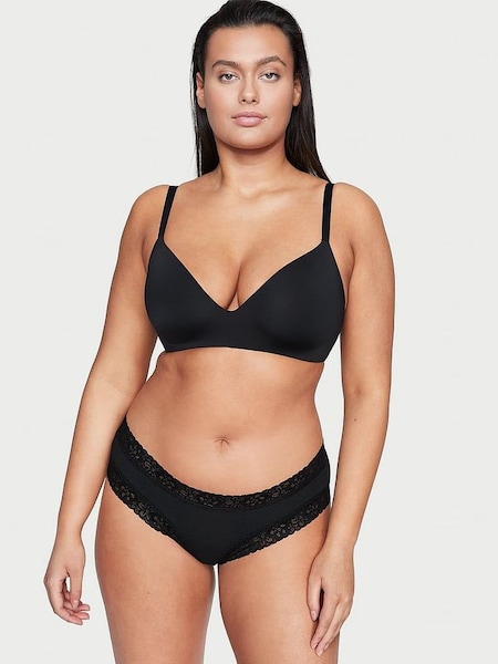 Black Smooth Non Wired Lightly Lined Bra (P28669) | £35