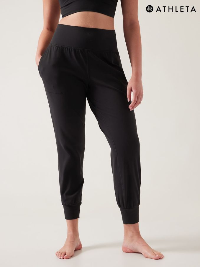 Athleta outlet yoga shorts