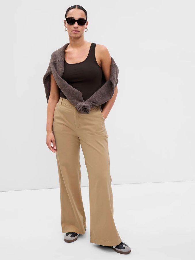 Gap clearance sale trousers
