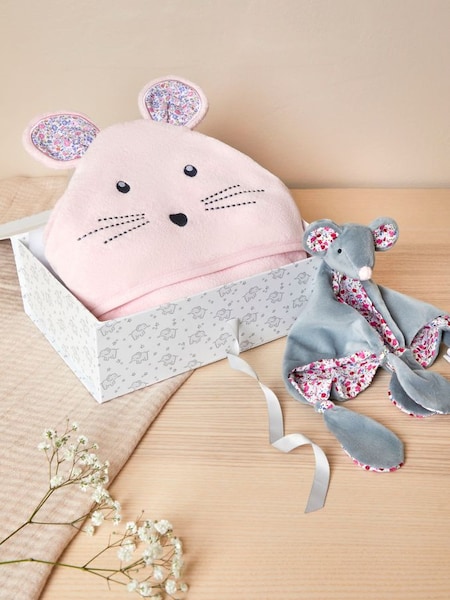 Mouse Cuddles Gift Set (Q45465) | £39
