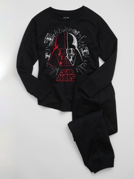 Black Star Wars Darth Vadar Long Sleeve Pyjama Set (Q68336) | £35