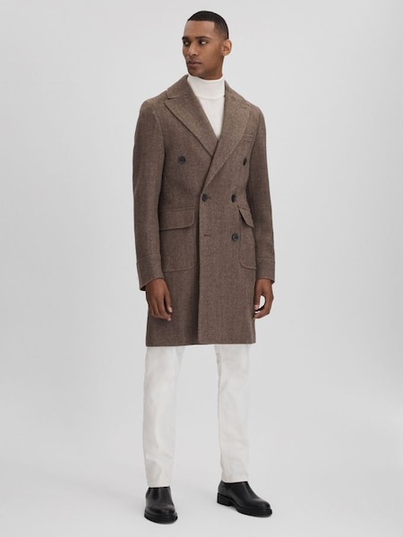Oscar Jacobson Slim Fit Wool Double Breasted Coat in Dark Beige (Q75827) | £548